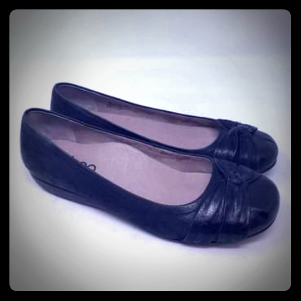Abeo Black Flats, Size 7N